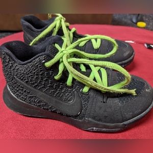 Size 12 Nike Basketball Shoes
